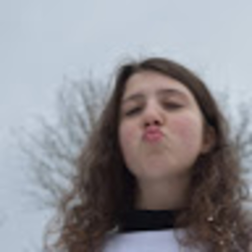 Meet your Posher, Mireia